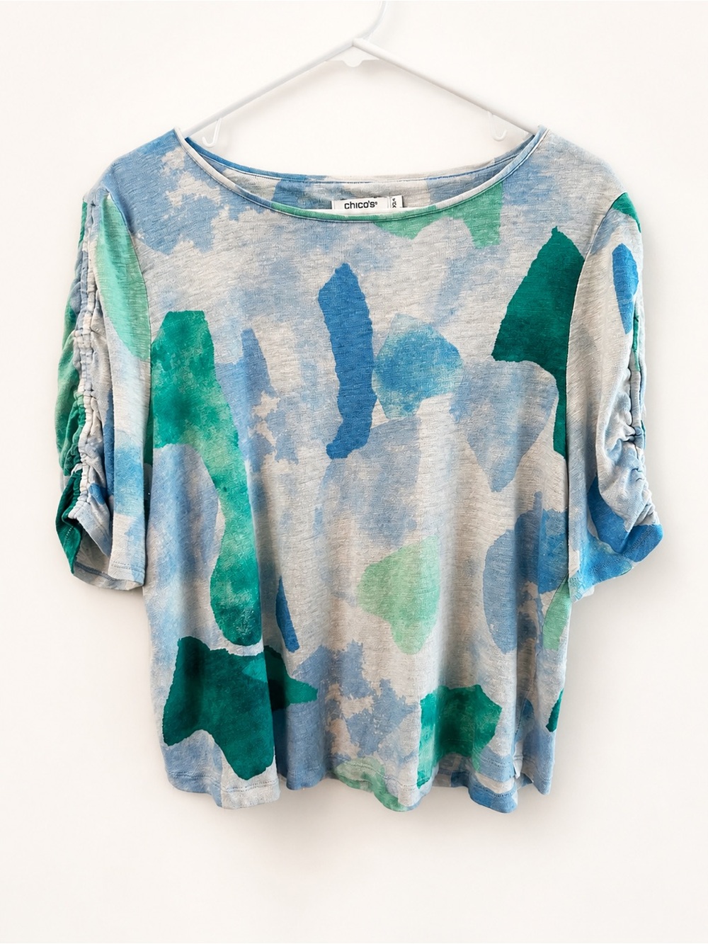 Chico’s 100% Linen Abstract Print Top Size 3 (XL) Blue Green Ruched Sleeve